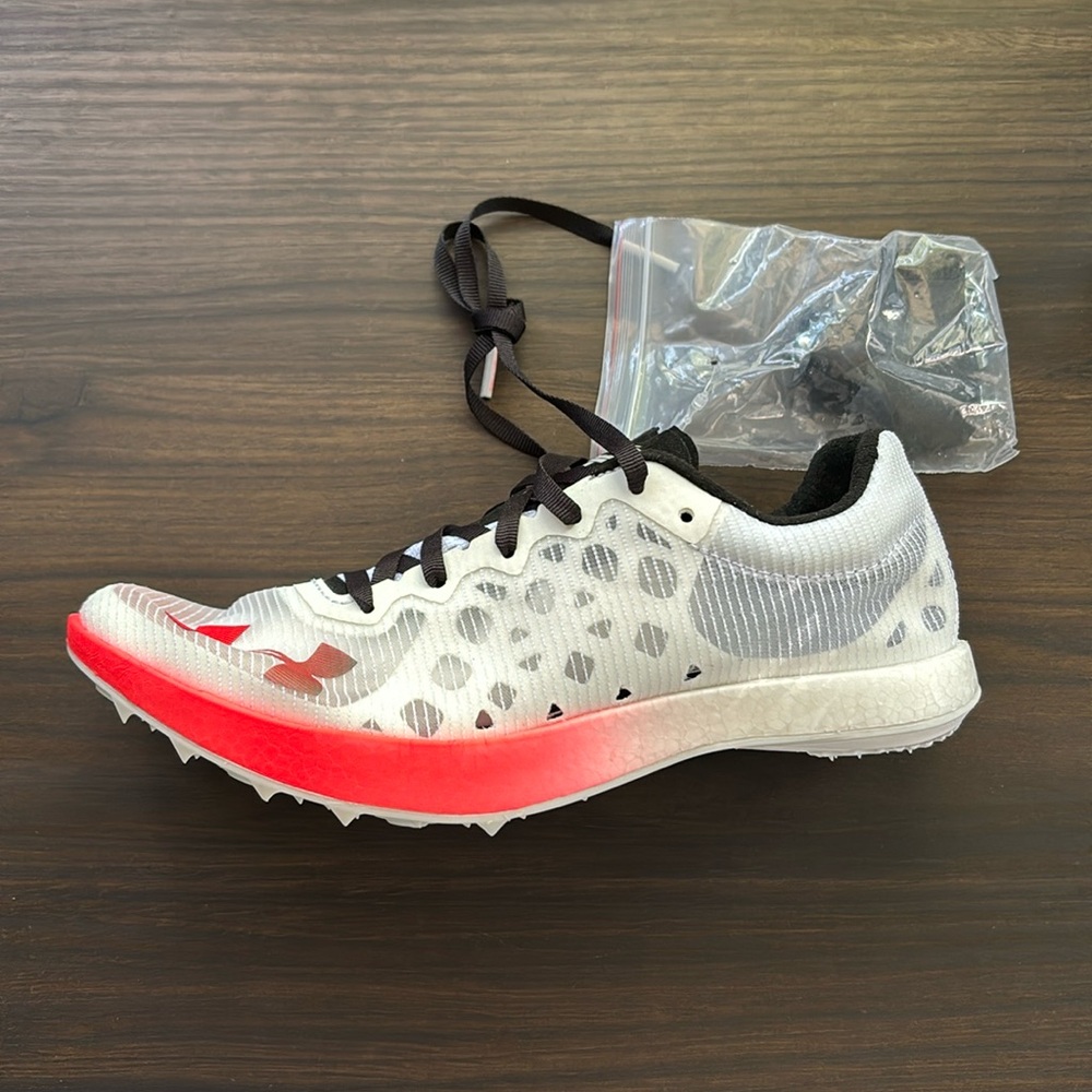 Under Armour U Shakedown Elite 2.0 Men's 6, Women's 7.5 Running Spikes